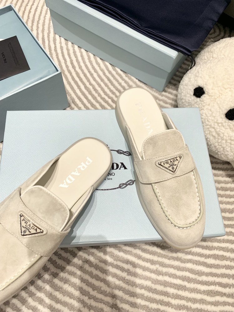 Prada slippers flat 2023