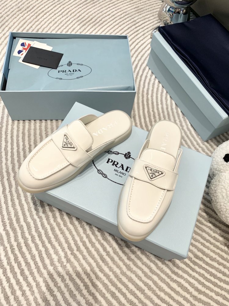 Prada slippers flat 2023