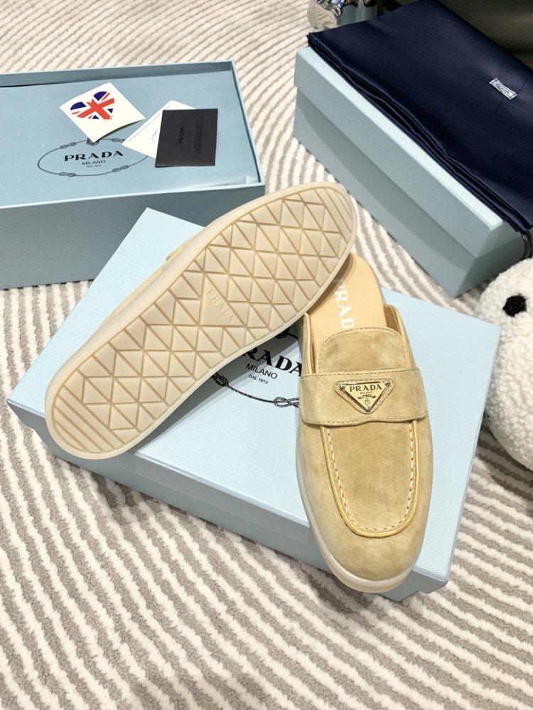 Prada slippers flat 2023