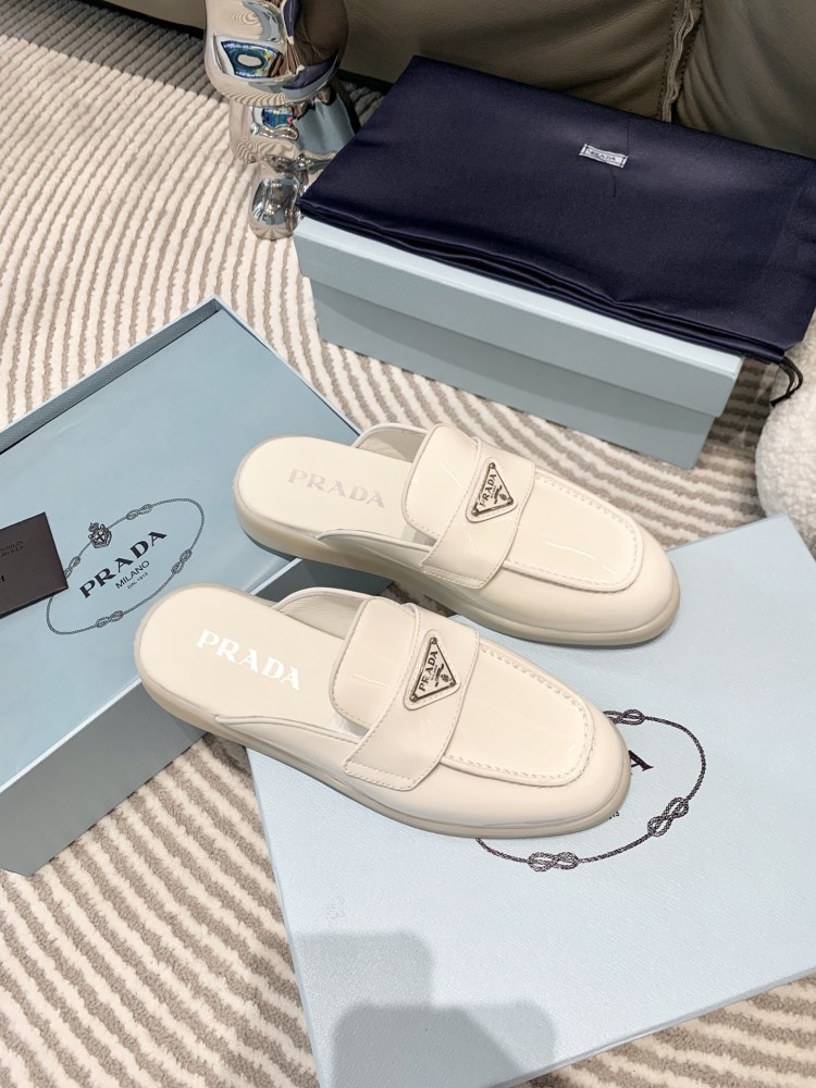 Prada slippers flat 2023