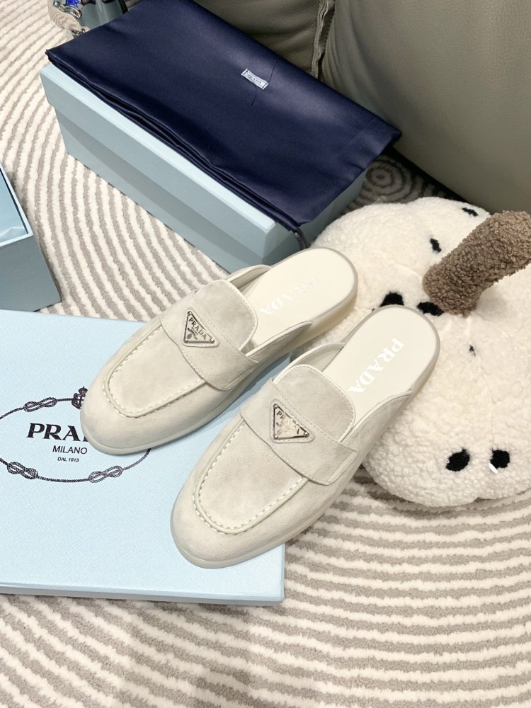 Prada slippers flat 2023