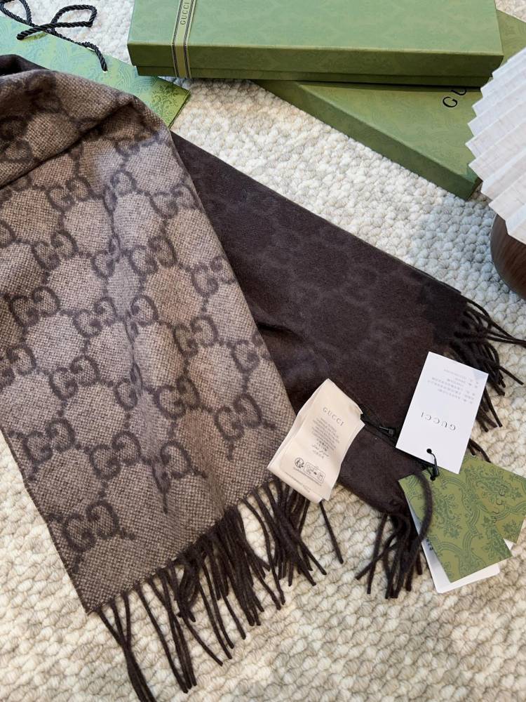 Gucci Scarf new