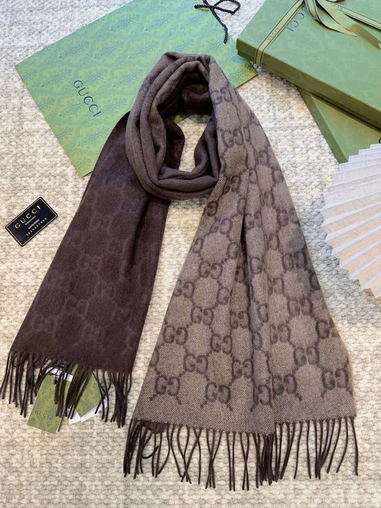 Gucci Scarf new