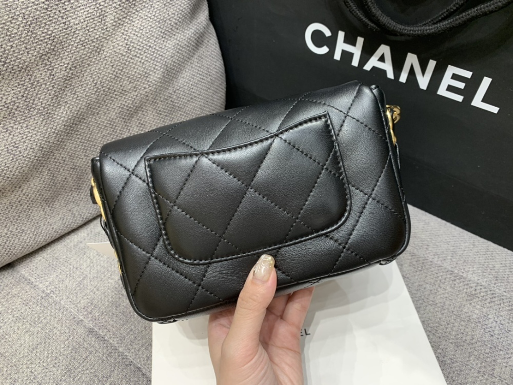 Chanel Double C thick chain bag AS5174  Mirror Boutique