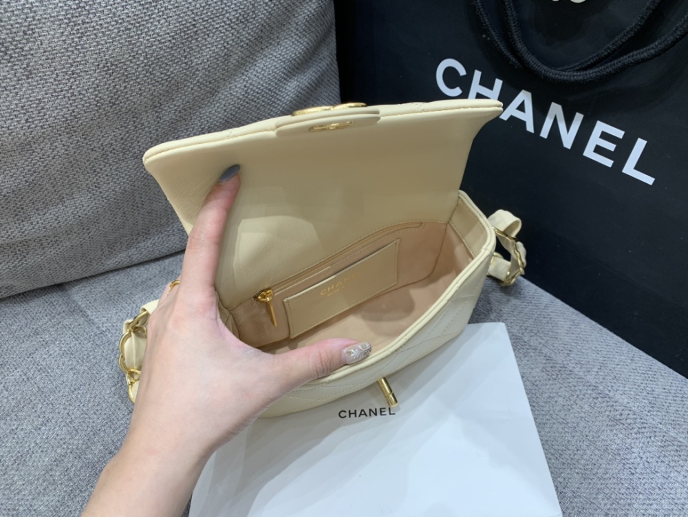 Chanel Double C thick chain bag AS5174  Mirror Boutique