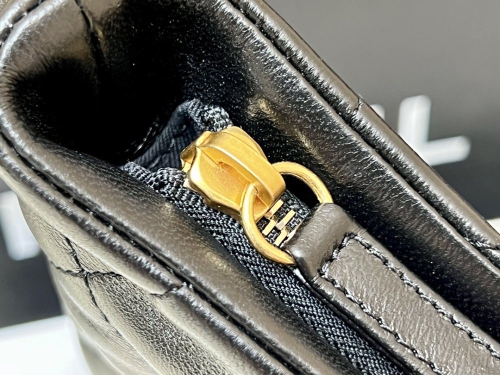 Chanel 22K hobo bag Genuine level（99%）