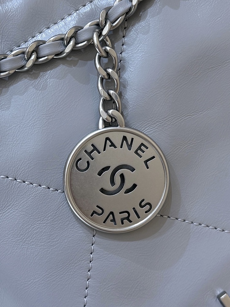 Chanel 22B mini 22 bag Genuine level（99%）