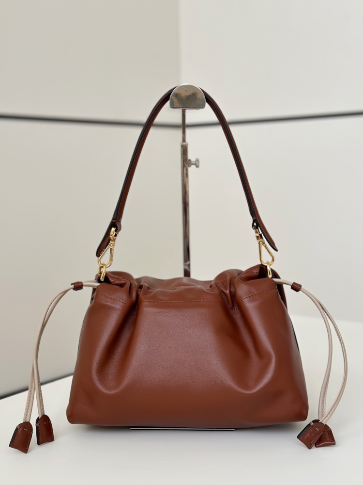 Fendi  Mamma Baguette 8677M Mirror Boutique