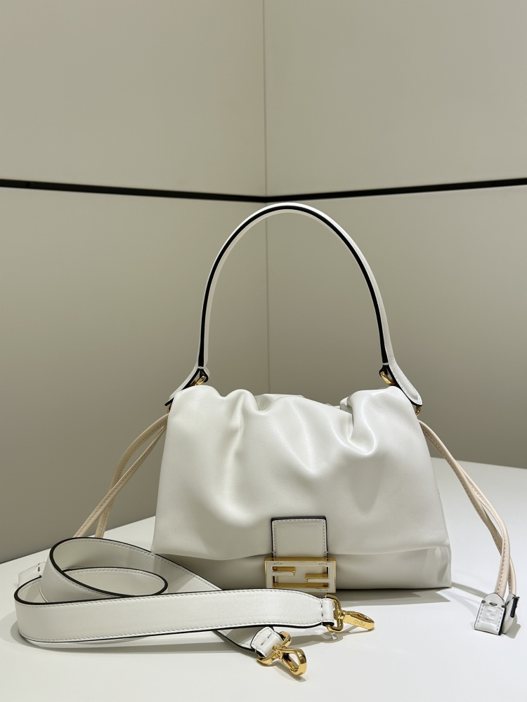 Fendi  Mamma Baguette 8677M Mirror Boutique