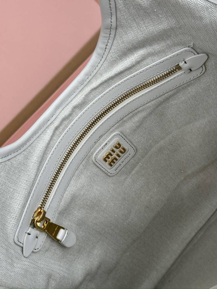 MiuMiu IVY  Naplak tote 5BG231 Mirror Boutique