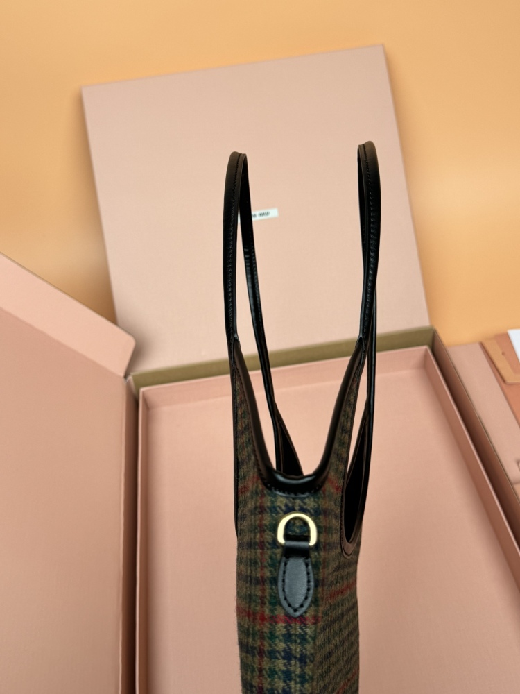 MiuMiu IVY  Naplak tote 5BG231 Mirror Boutique