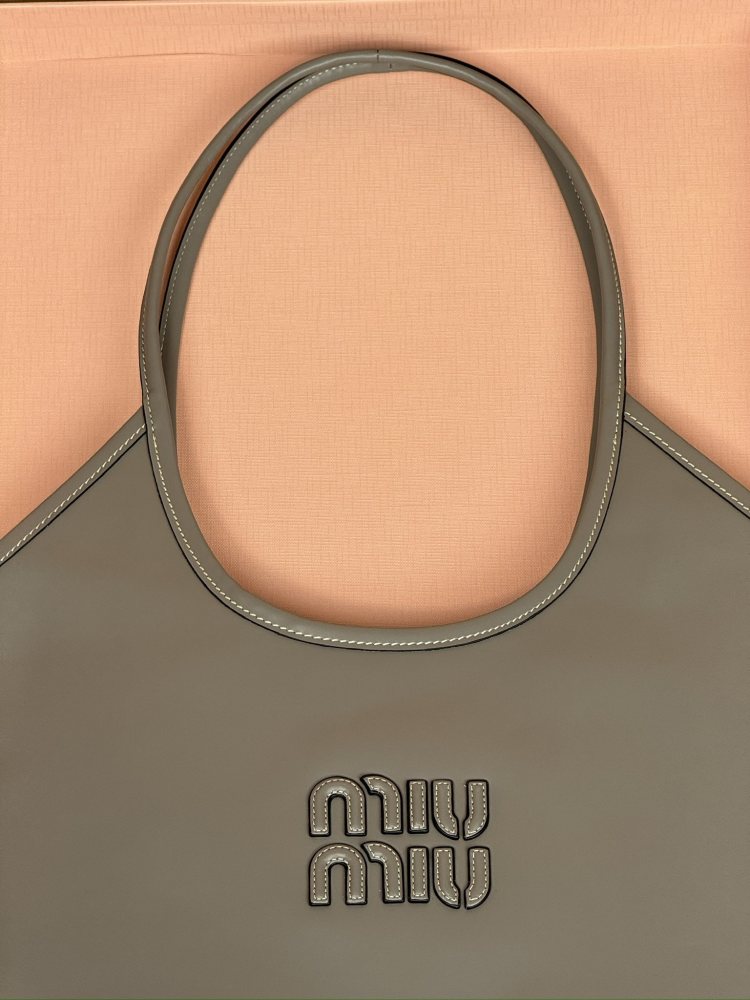 MiuMiu IVY  Naplak tote 5BG231 Mirror Boutique