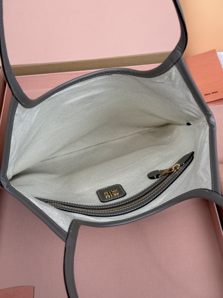MiuMiu IVY  Naplak tote 5BG231 Mirror Boutique