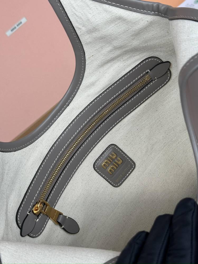 MiuMiu IVY  Naplak tote 5BG231 Mirror Boutique
