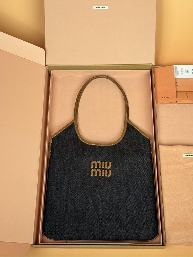 MiuMiu IVY  Naplak tote 5BG231 Mirror Boutique