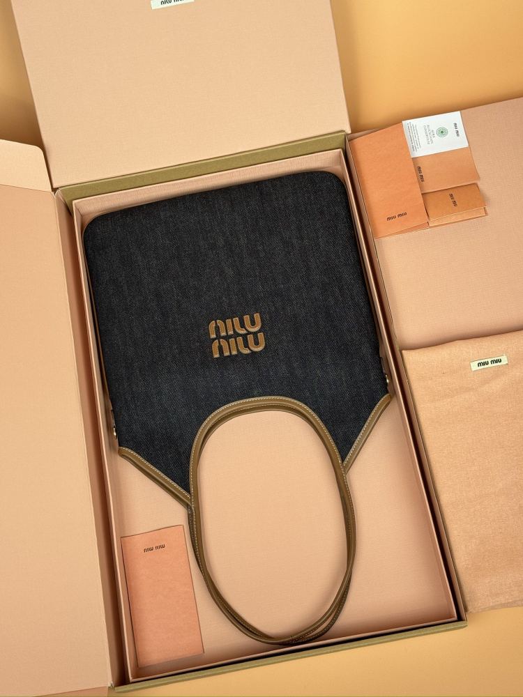 MiuMiu IVY  Naplak tote 5BG231 Mirror Boutique