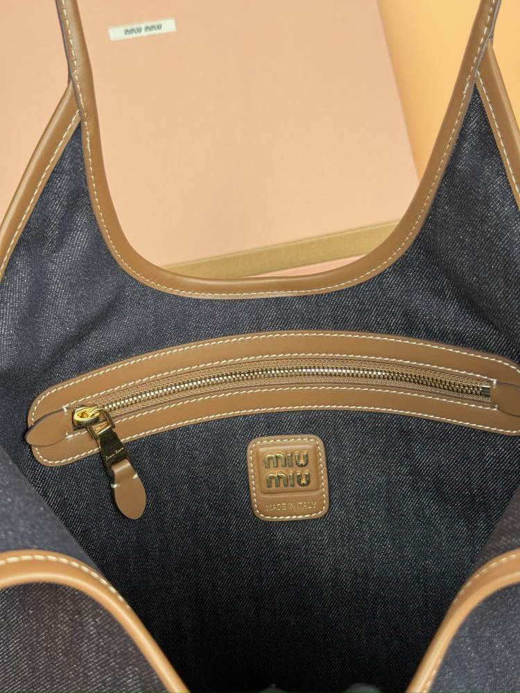MiuMiu IVY  Naplak tote 5BG231 Mirror Boutique