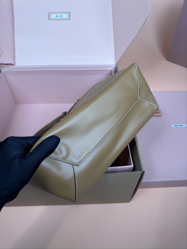 MiuMiu IVY tote GM  5BG286Mirror Boutique