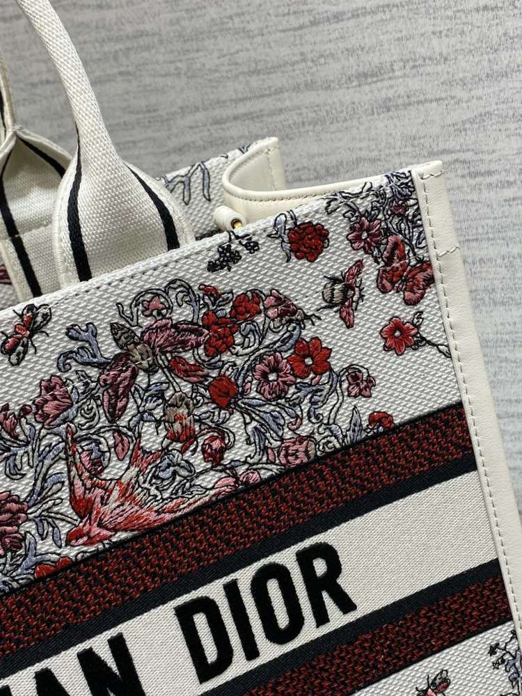 Dior Book Tote  2025 new MM 1286 Mirror Boutique