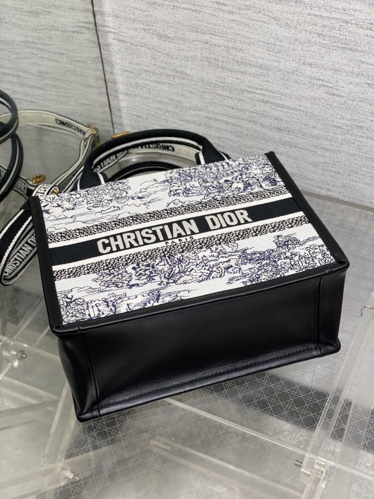 Dior Book Tote 2025 new  PM 1286 Mirror Boutique