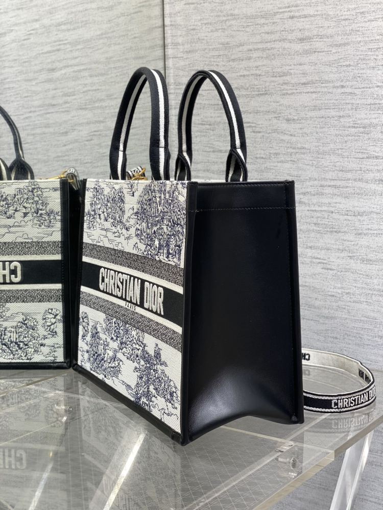 Dior Book Tote  2025 new MM 1286 Mirror Boutique