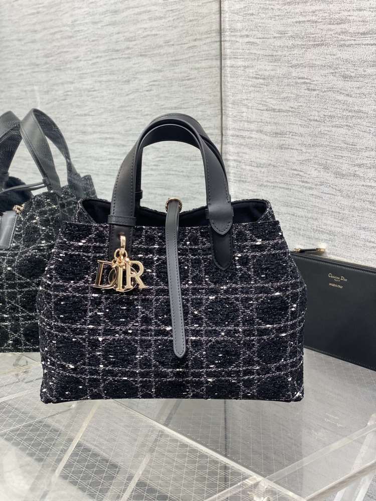 Dior Toujours  Tote 23017 MM Mirror Boutique