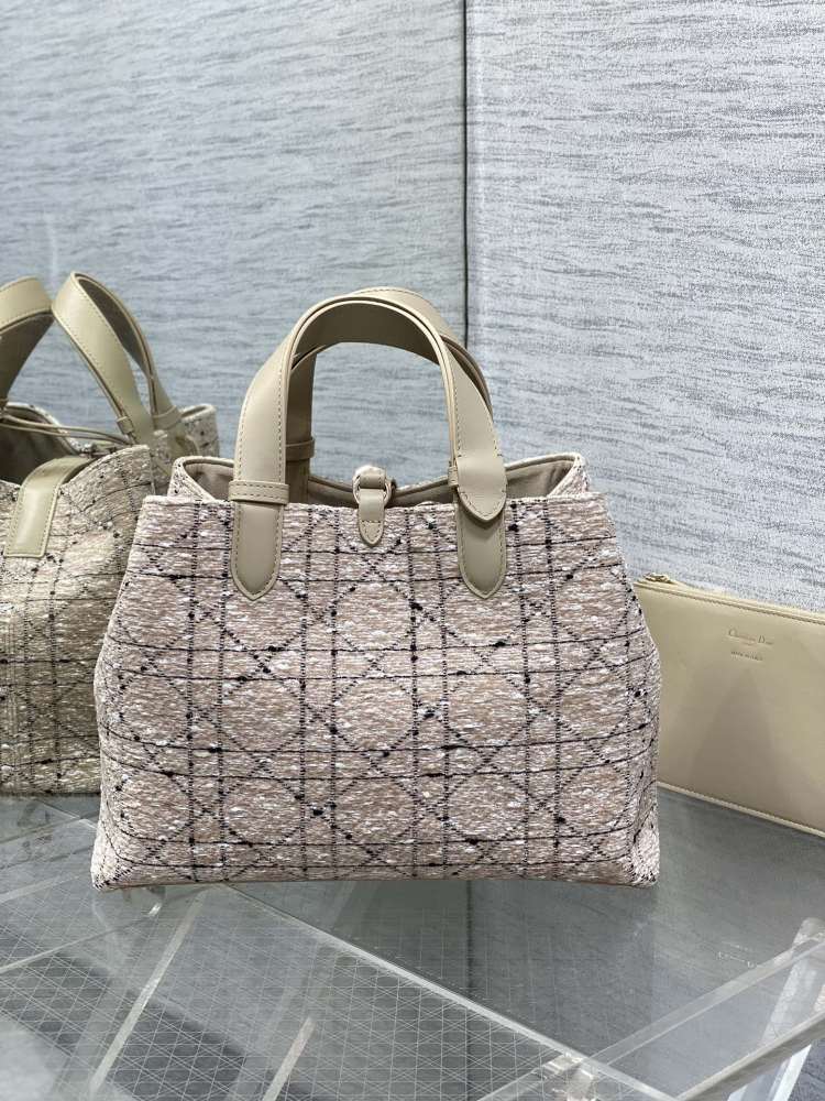 Dior Toujours  Tote 23017 MM Mirror Boutique