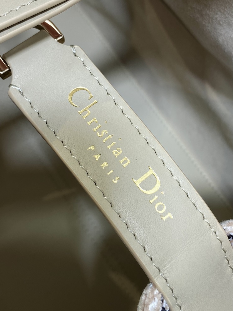 Dior Toujours  Tote 23017 MM Mirror Boutique