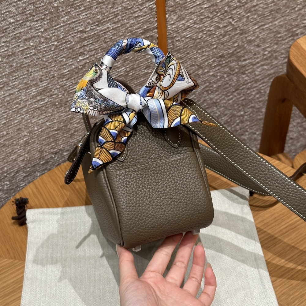 Hermès mini Lindy Mirror Boutique