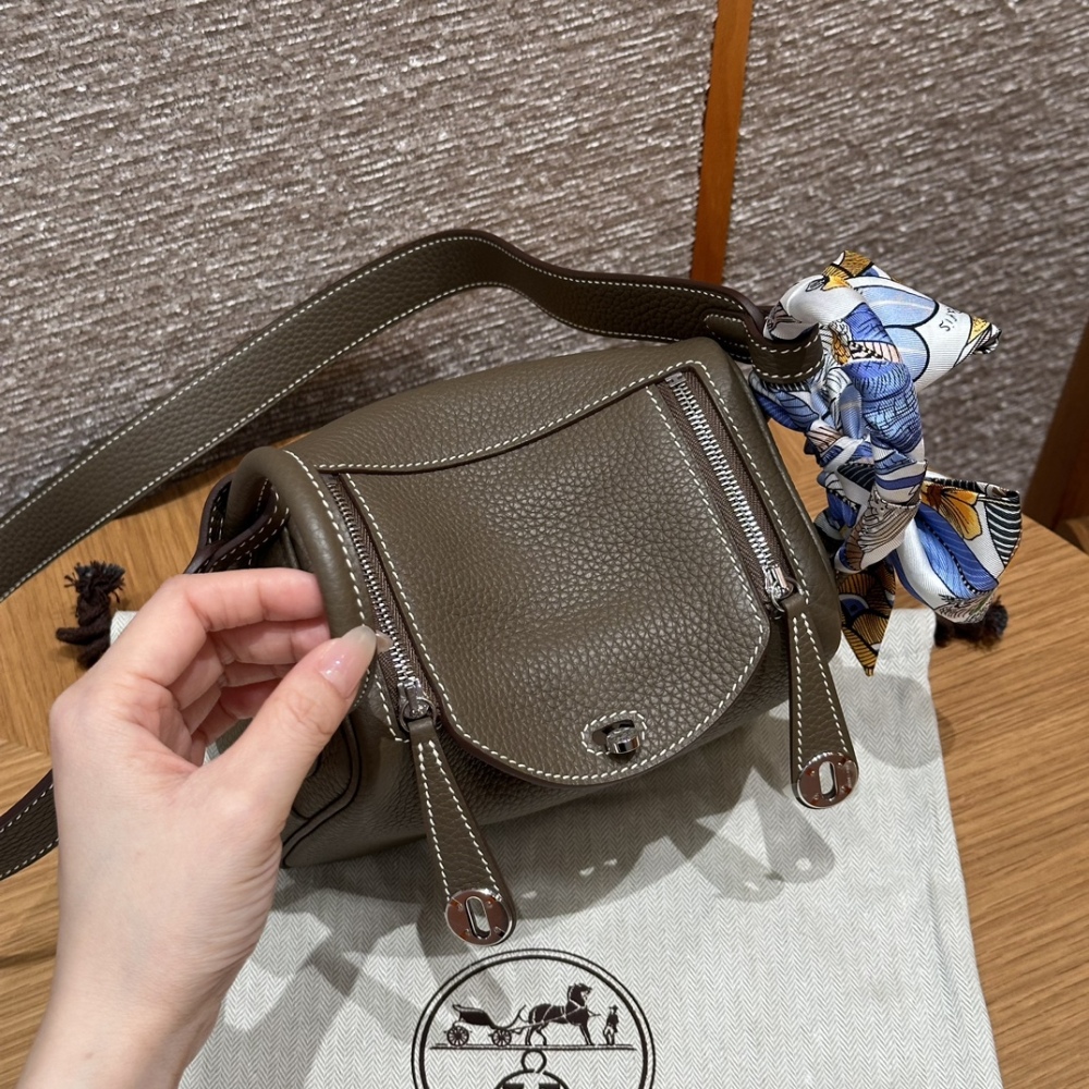 Hermès mini Lindy Mirror Boutique