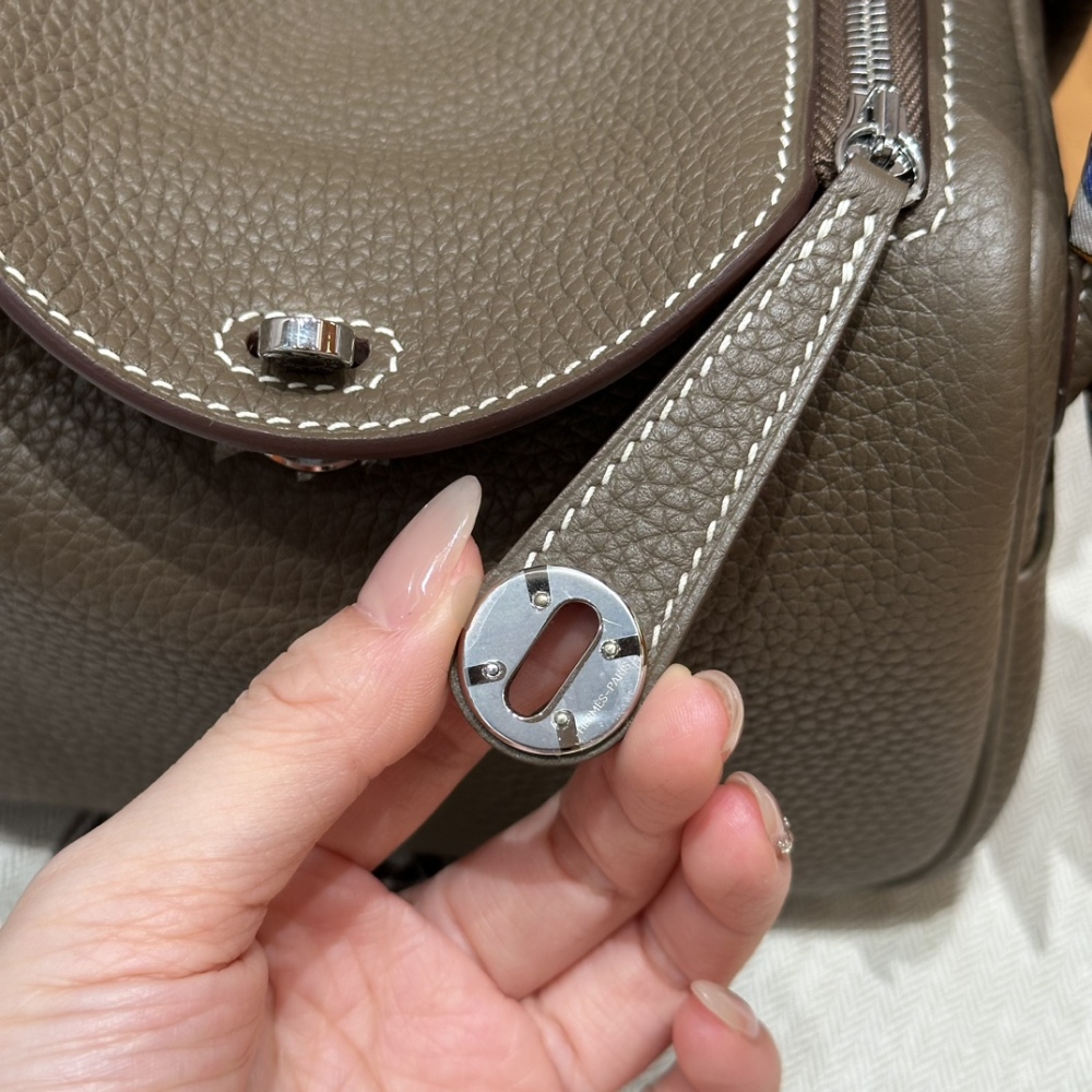 Hermès mini Lindy Mirror Boutique