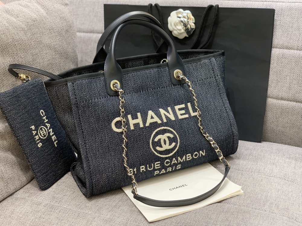 Chanel 22S beach Tote shopping bag  34cm mirror boutique