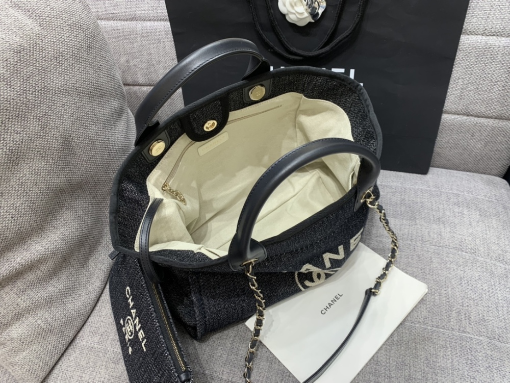 Chanel 22S beach Tote shopping bag  34cm mirror boutique