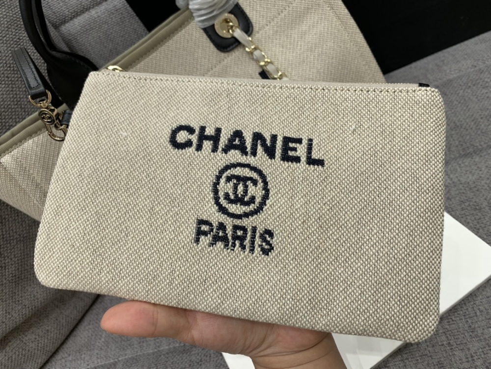 Chanel 22S beach Tote shopping bag  34cm mirror boutique