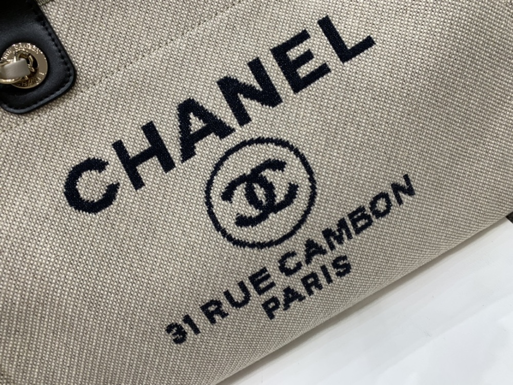 Chanel 22S beach Tote shopping bag  34cm mirror boutique