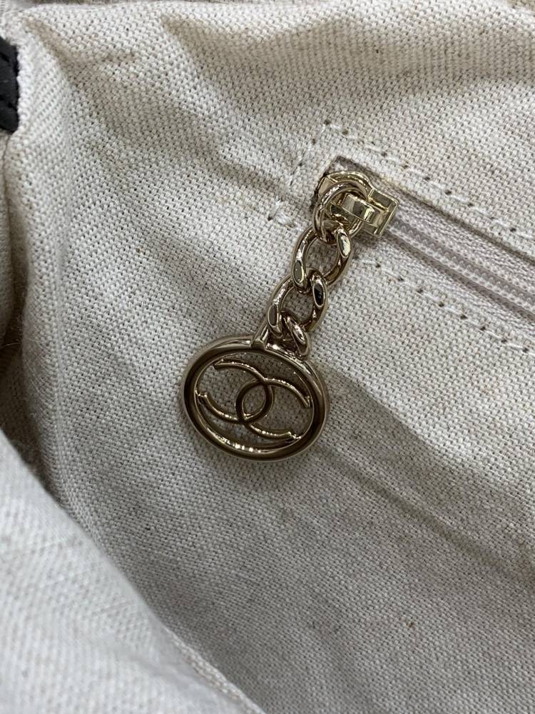 Chanel 22S beach Tote shopping bag  34cm mirror boutique