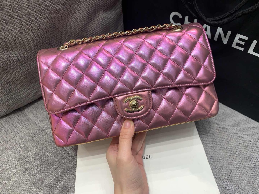 Chanel Iridescent lambskin CF 25cm Mirror Boutique