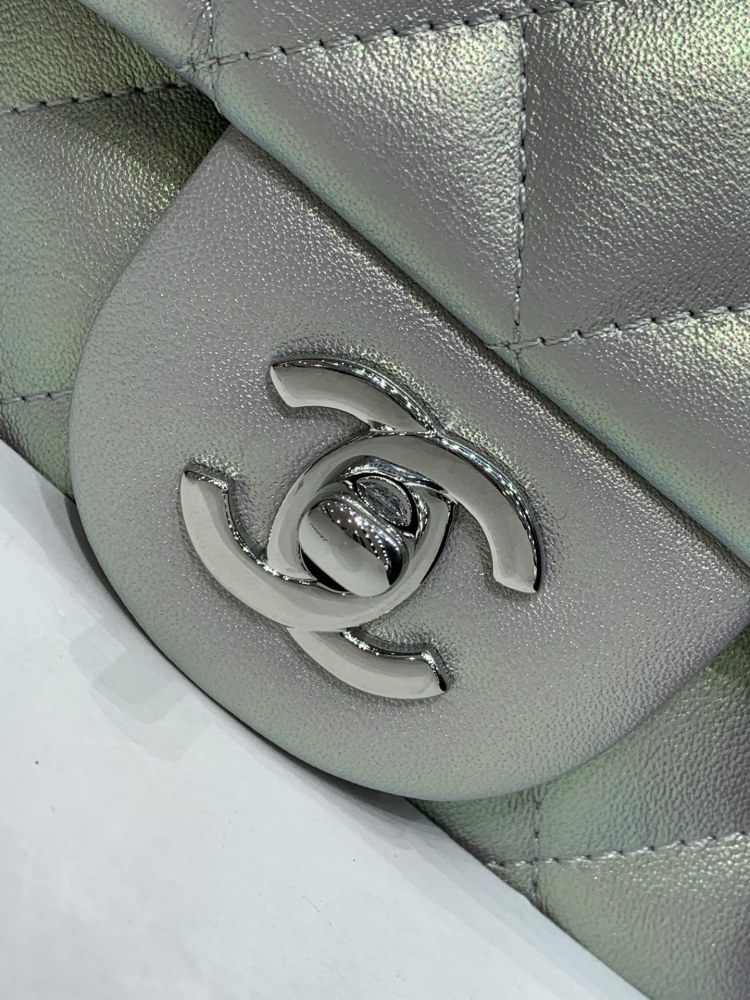 Chanel Iridescent lambskin CF 25cm Mirror Boutique