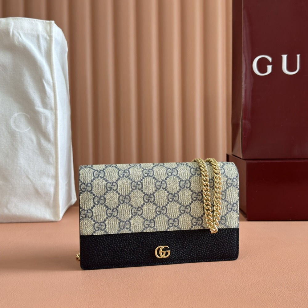 Gucci  GG  woc 497985 Mirror Boutique