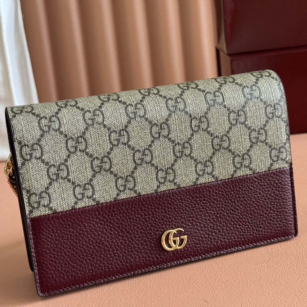 Gucci  GG  woc 497985 Mirror Boutique