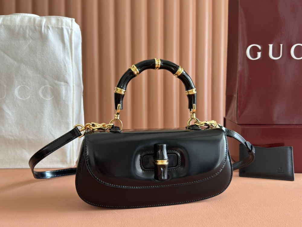 Gucci  Bamboo Diva 827750 Mirror Boutique