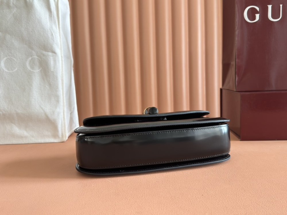 Gucci  Bamboo Diva 827750 Mirror Boutique
