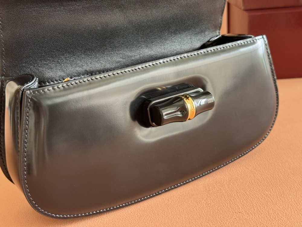 Gucci  Bamboo Diva 827750 Mirror Boutique