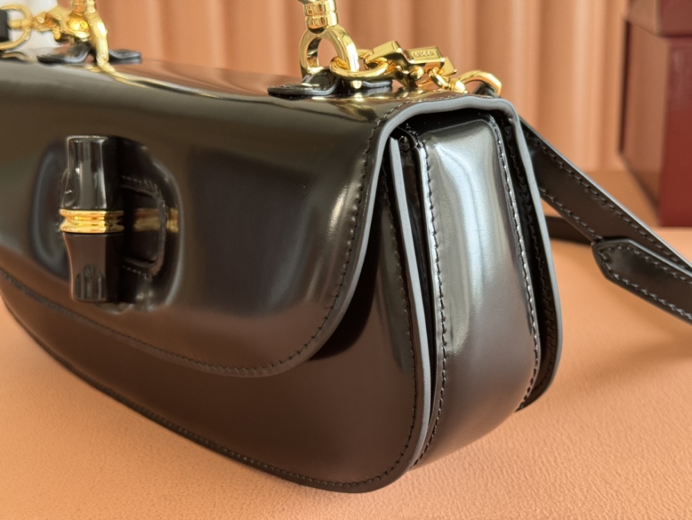Gucci  Bamboo Diva 827750 Mirror Boutique
