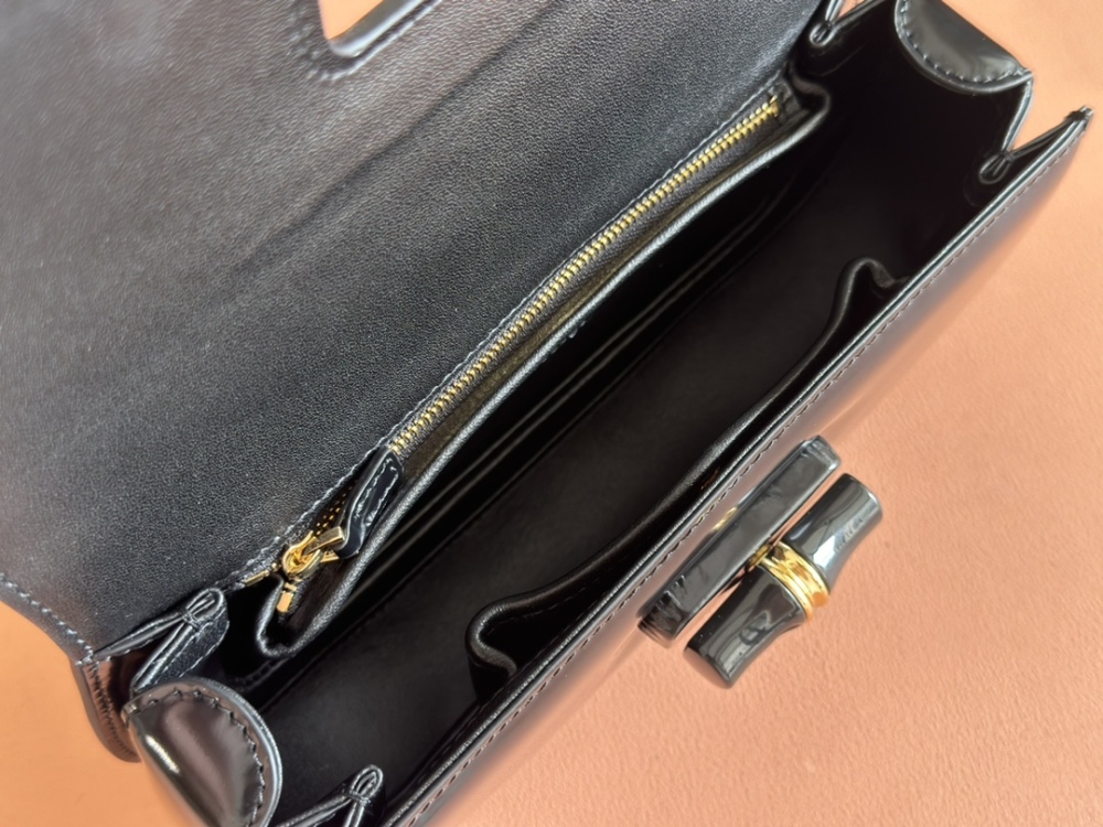 Gucci  Bamboo Diva 827750 Mirror Boutique