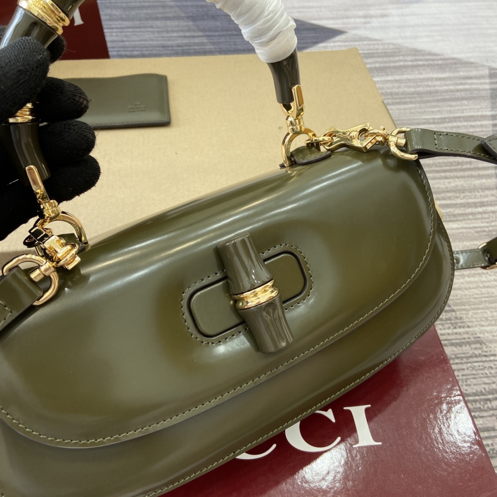Gucci  Bamboo Diva 827750 Mirror Boutique