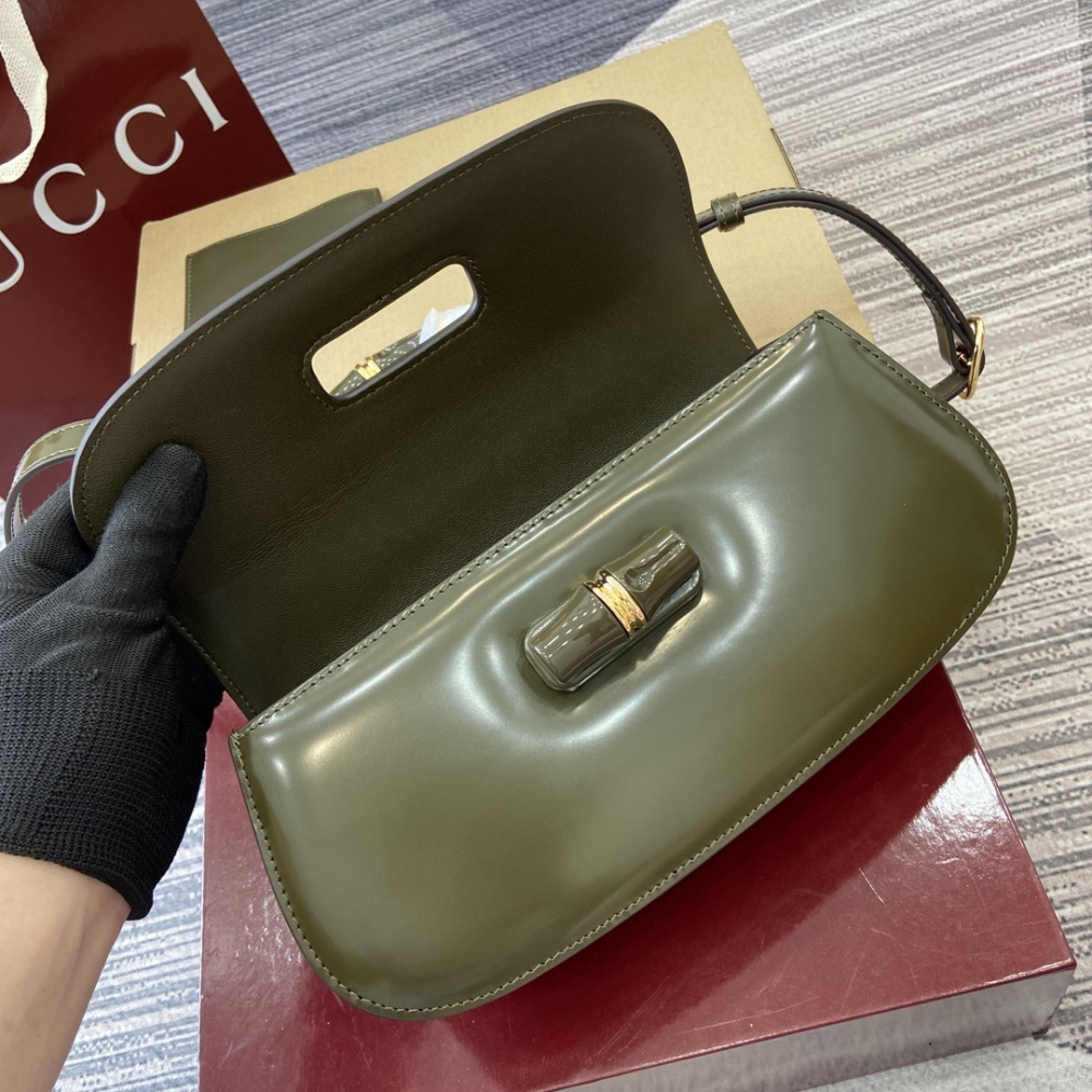 Gucci  Bamboo Diva 827750 Mirror Boutique