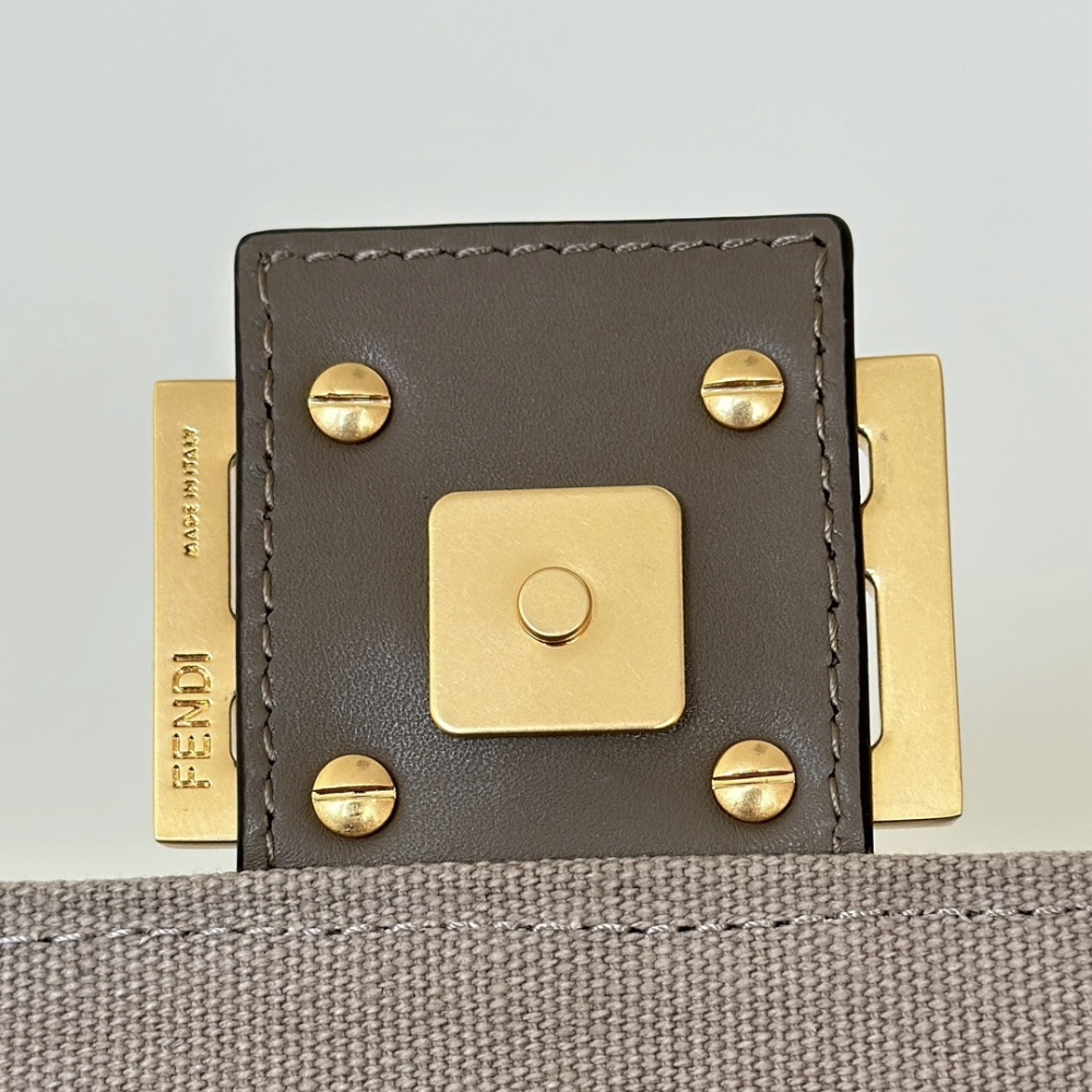 Fendi Baguette bag  0159MB Mirror Boutique