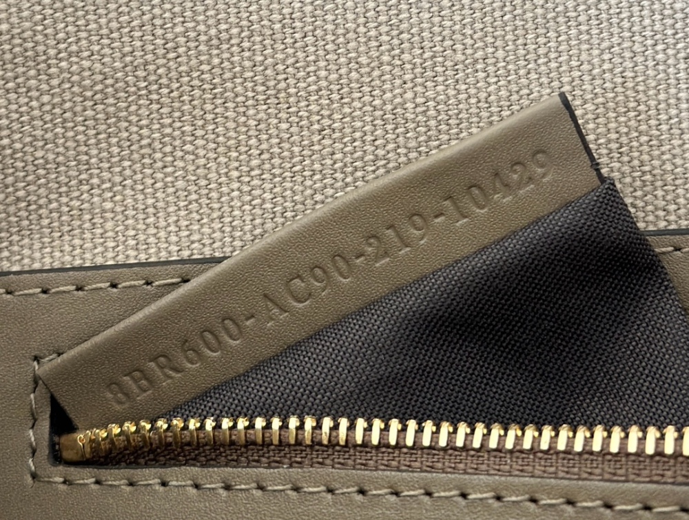 Fendi Baguette bag  0159MB Mirror Boutique
