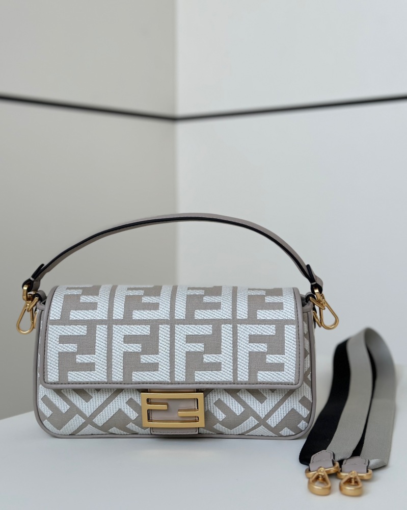 Fendi Baguette bag  0159A Mirror Boutique